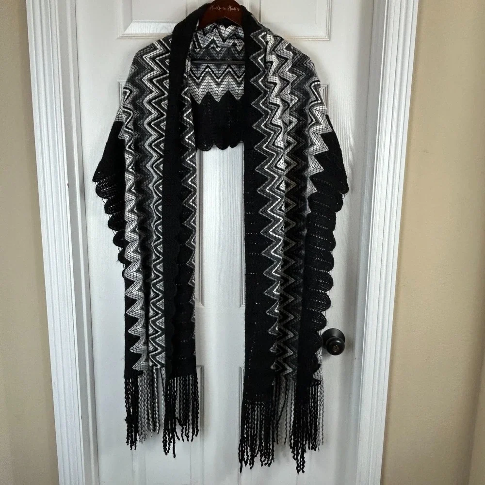 Knit Wrap Shawl Scarf Black White Gray Chevron Zig Zag Bohemian Chic 8'x2.5'
